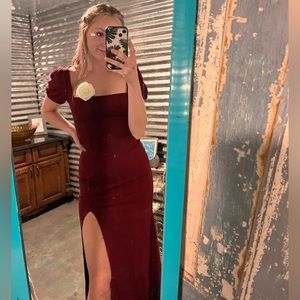 Bridesmaid dress only worn 1 time for a wedding